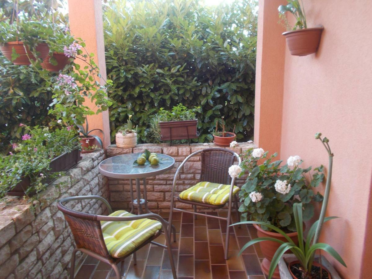 Apartamento Ella Pula Exterior foto