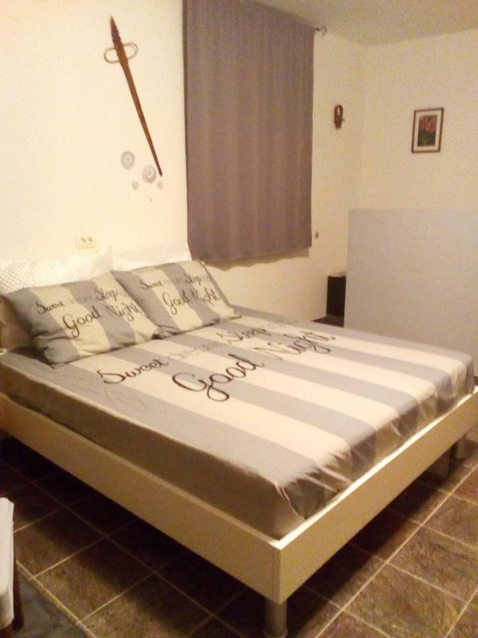 Apartamento Ella Pula Exterior foto