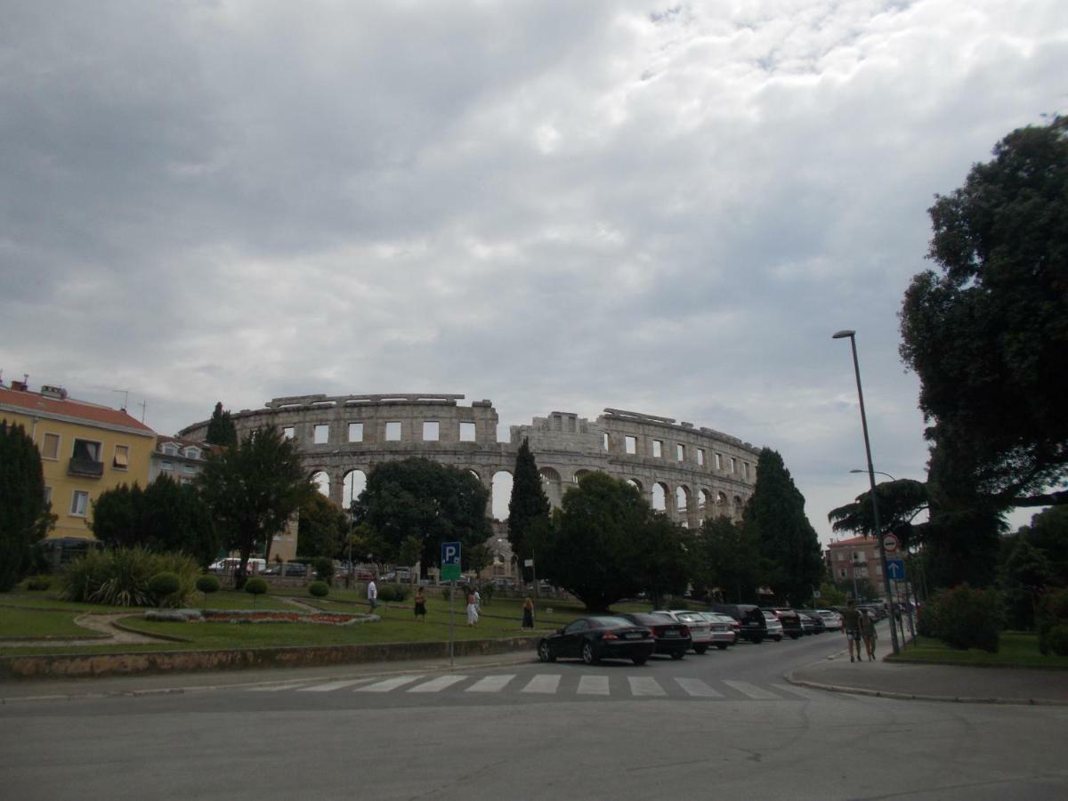 Apartamento Ella Pula Exterior foto